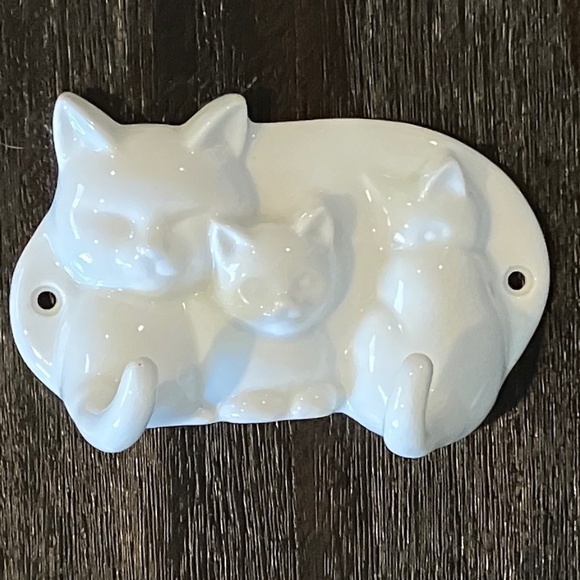 Cat Wall Hanger - Picture 1 of 4